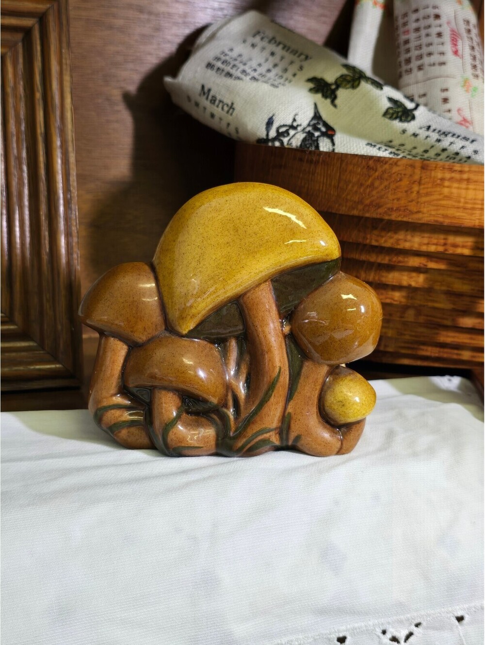 Arnels Mushroom Napkin holder vtg 1977